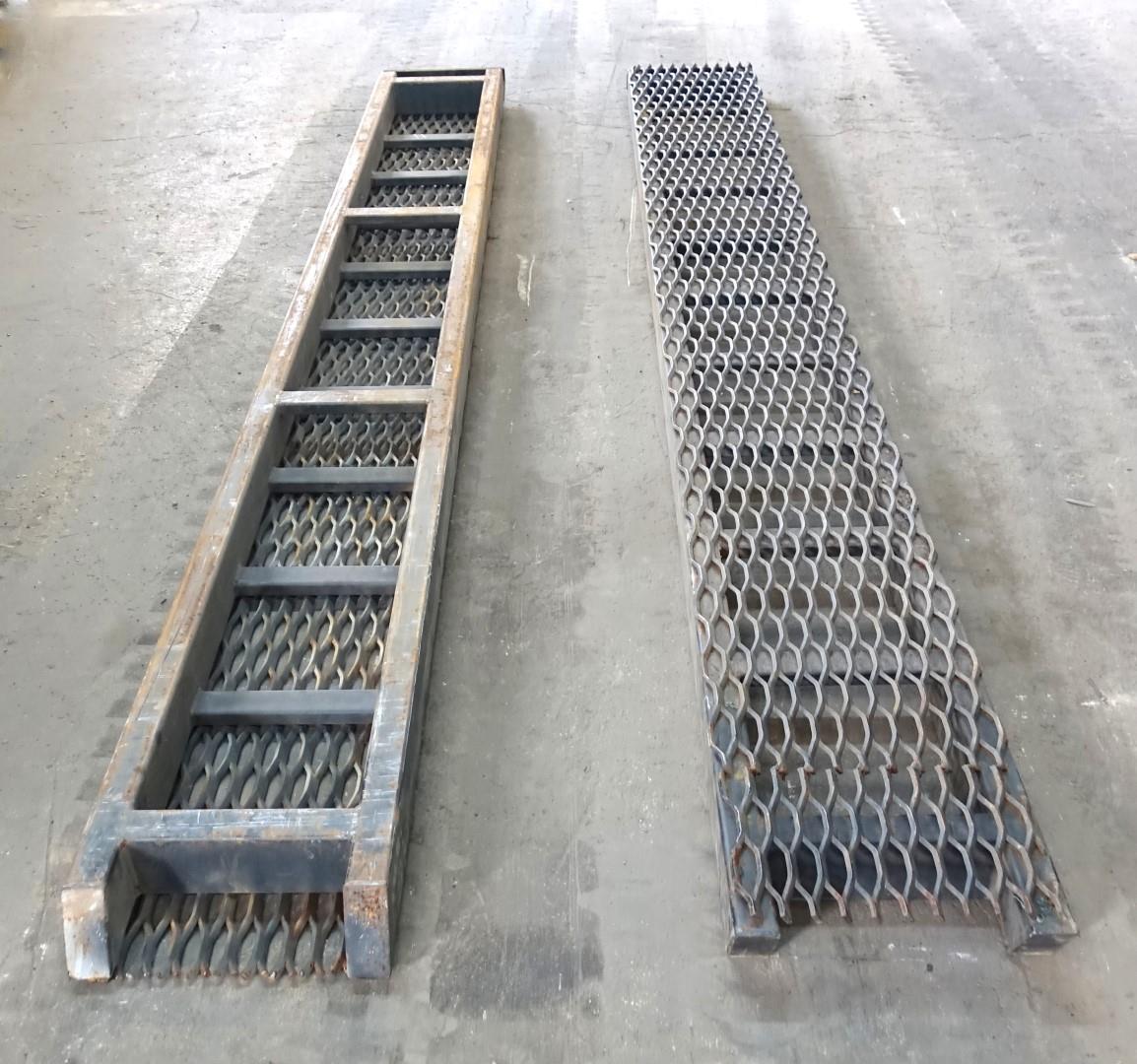 11' Feet x 15" Inches Heavy Duty Portable Trailer / Truck Ramp Set